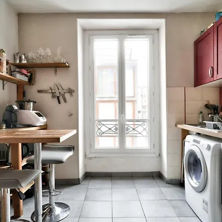 Bright T2 - Near Pere-lachaise Cemetery * Paris